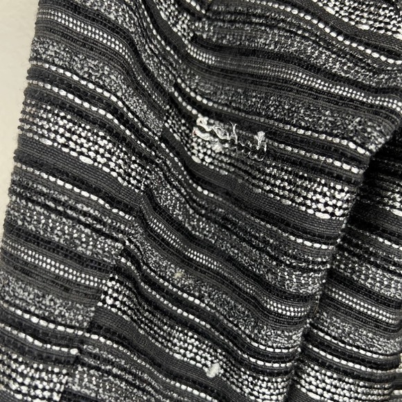 Chicos Womens Black and Silver Buttoned Blazer (Sz. 1) - Picture 7 of 7